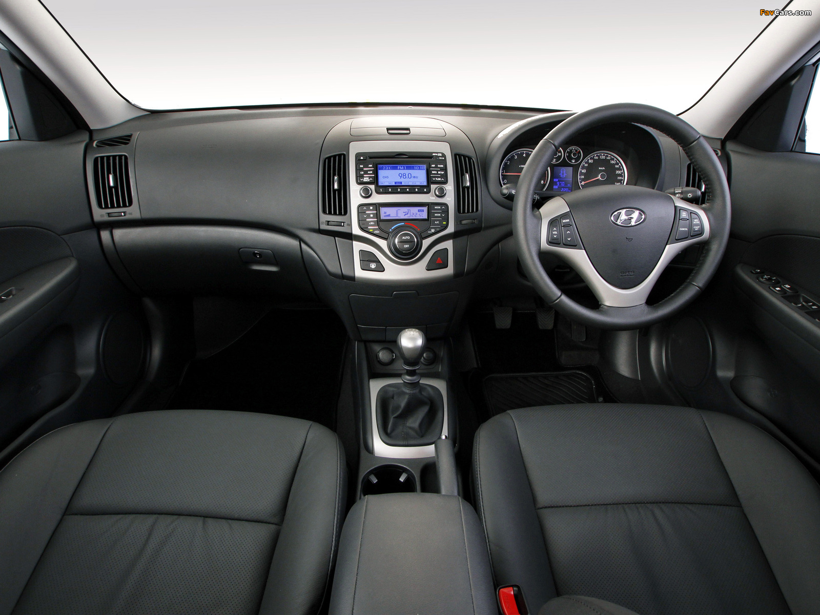 Photos of Hyundai i30 ZA-spec (FD) 2010–12 (1600 x 1200)
