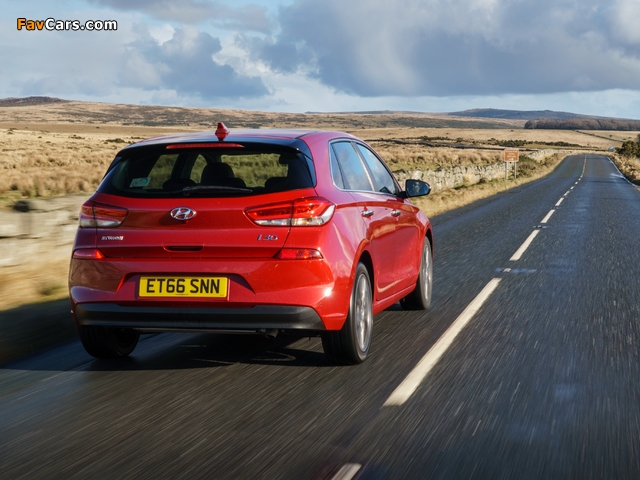 Photos of Hyundai i30 UK-spec 2017 (640 x 480)