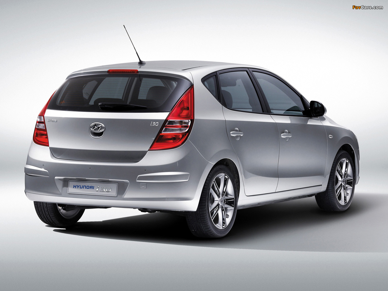 Pictures of Hyundai i30 (FD) 2007–10 (1280 x 960)