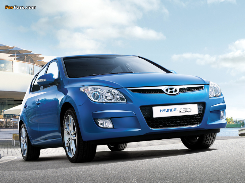 Pictures of Hyundai i30 (FD) 2007–10 (800 x 600)