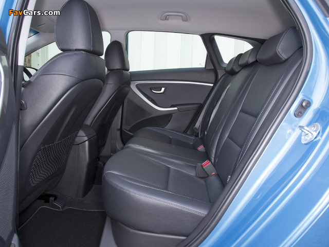 Pictures of Hyundai i30 Wagon UK-spec (GD) 2012 (640 x 480)