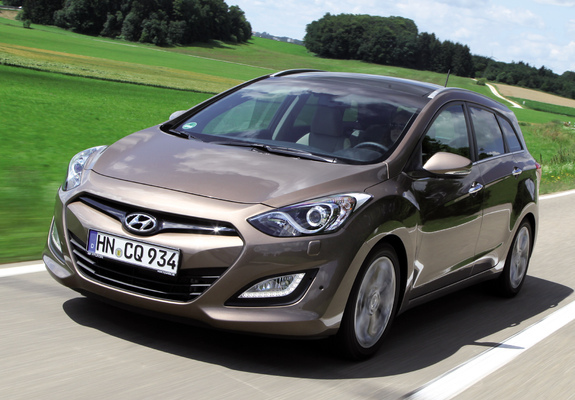 Pictures of Hyundai i30 Wagon (GD) 2012