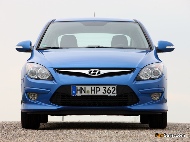 Hyundai i30 Blue Drive (FD) 2010 wallpapers (640 x 480)