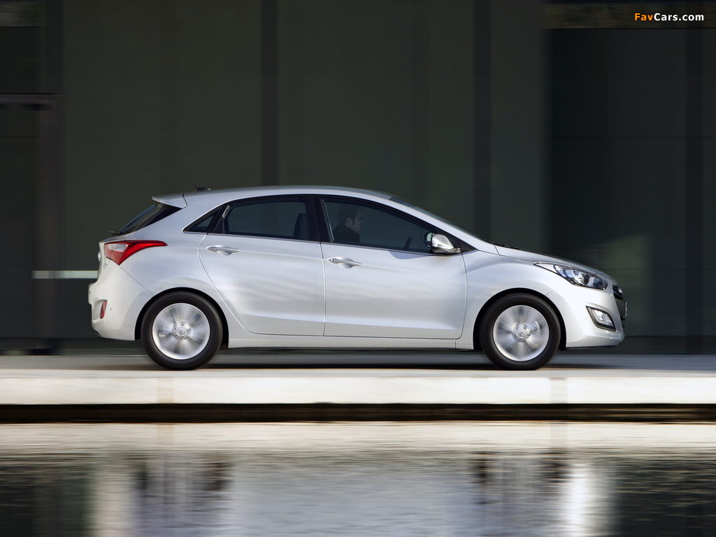 Hyundai i30 5-door UK-spec (GD) 2012 wallpapers (1024 x 768)