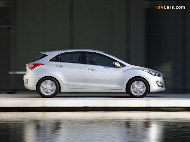 Hyundai i30 5-door UK-spec (GD) 2012 wallpapers (640 x 480)