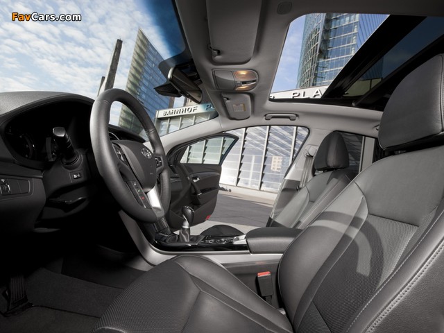 Hyundai i40 Sedan 2011 pictures (640 x 480)