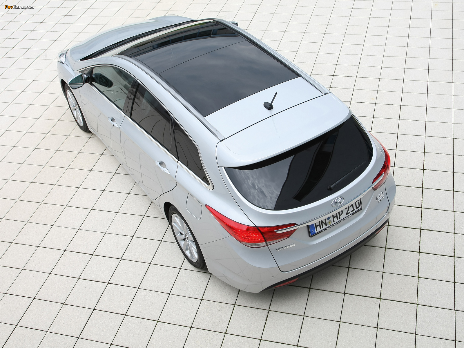 Images of Hyundai i40 Wagon 2011 (1600 x 1200)