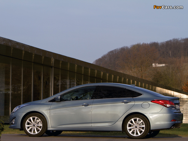 Photos of Hyundai i40 Sedan 2011 (640 x 480)