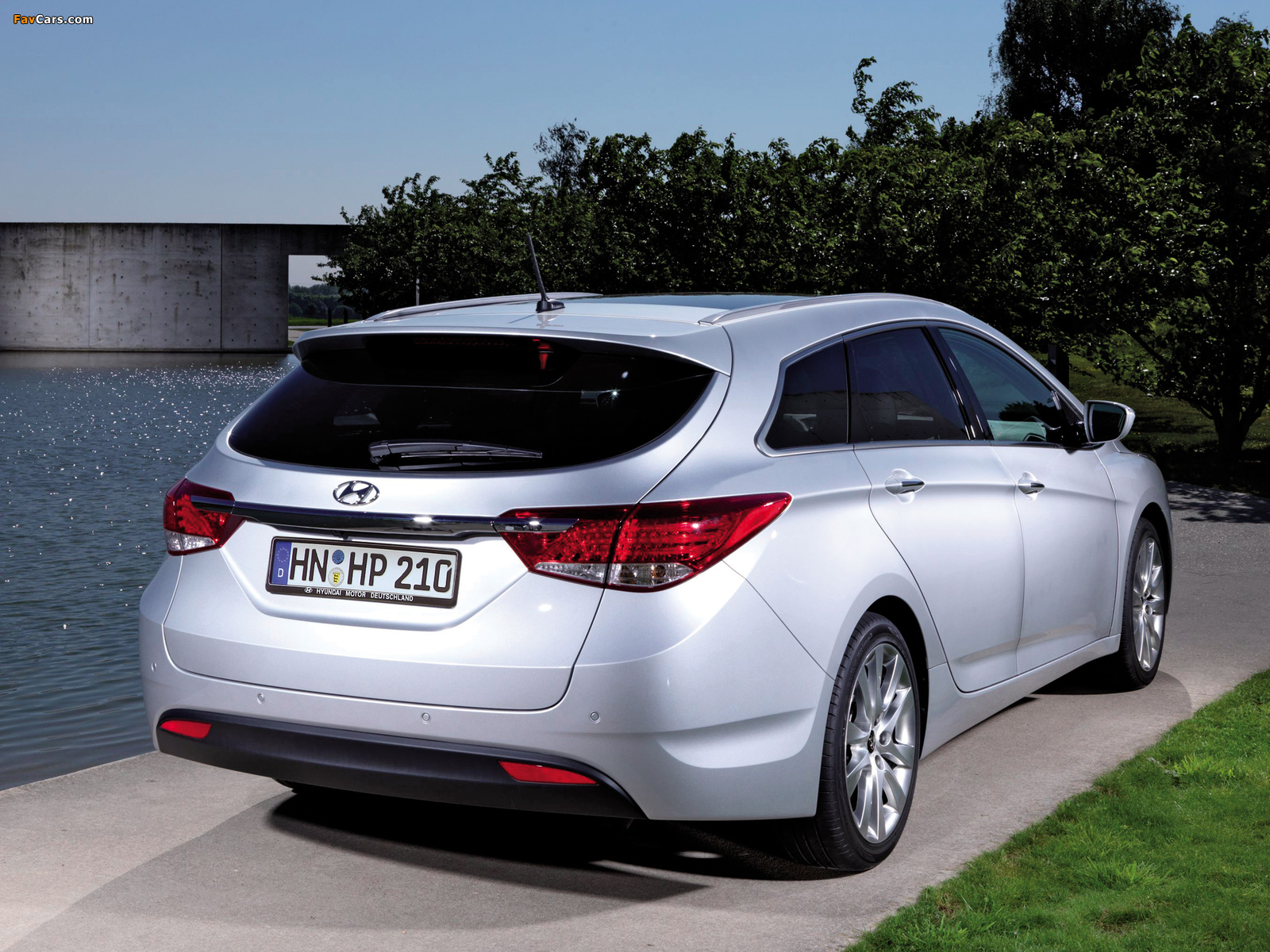 Pictures of Hyundai i40 Wagon 2011 (1600 x 1200)