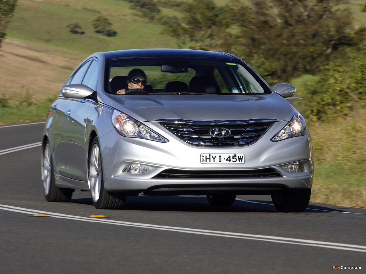 Pictures of Hyundai i45 (YF) 2010 (1280 x 960)