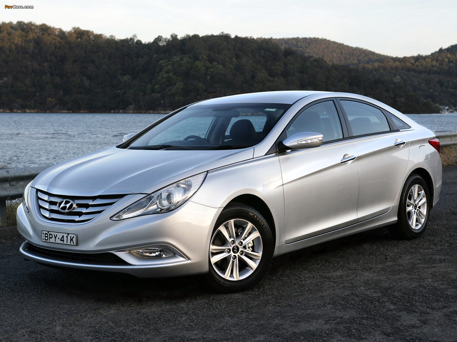 Pictures of Hyundai i45 (YF) 2010 (1600 x 1200)