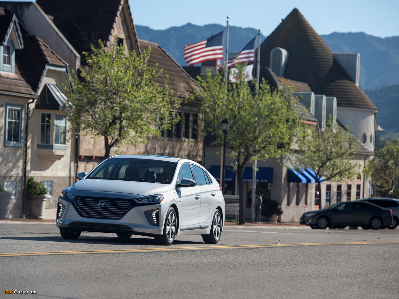 Hyundai IONIQ plug-in hybrid North America 2017 images (1280 x 960)