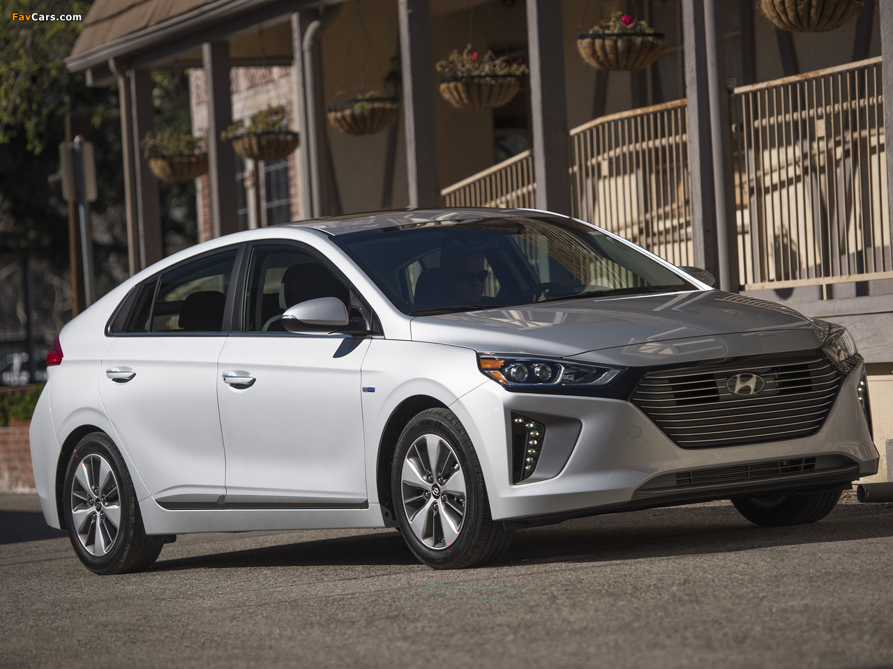 Hyundai IONIQ plug-in hybrid North America 2017 photos (1280 x 960)