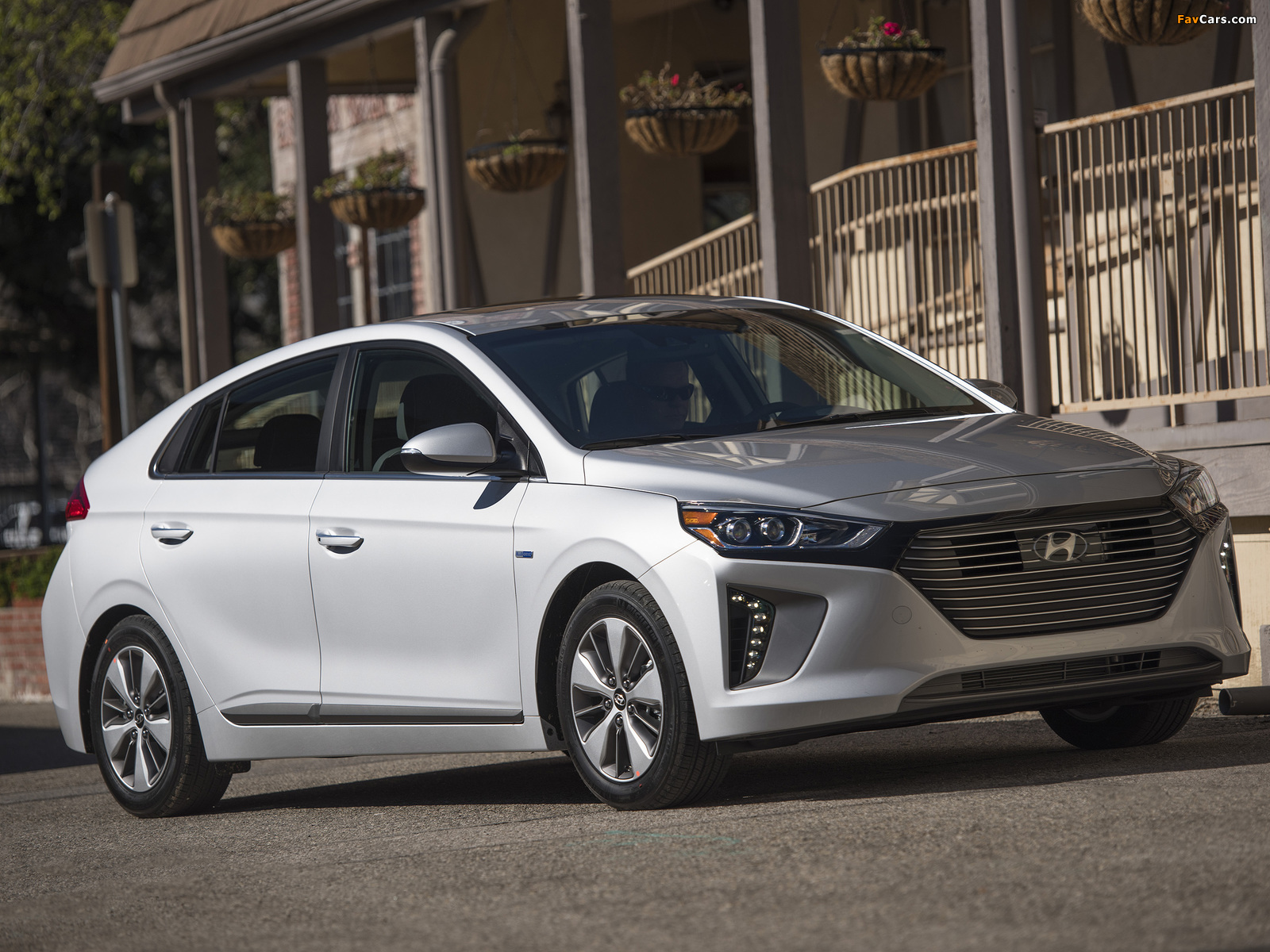 Hyundai IONIQ plug-in hybrid North America 2017 photos (1600 x 1200)