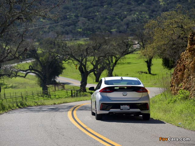 Hyundai IONIQ plug-in hybrid North America 2017 wallpapers (640 x 480)