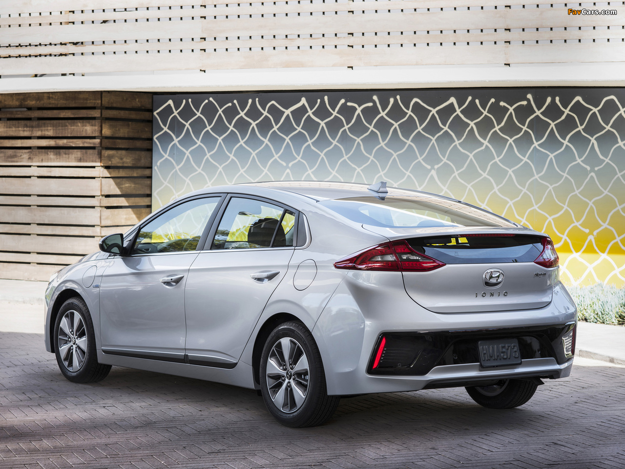 Hyundai IONIQ plug-in hybrid North America 2017 wallpapers (1280 x 960)