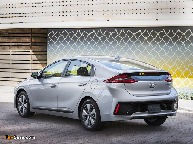 Hyundai IONIQ plug-in hybrid North America 2017 wallpapers (640 x 480)