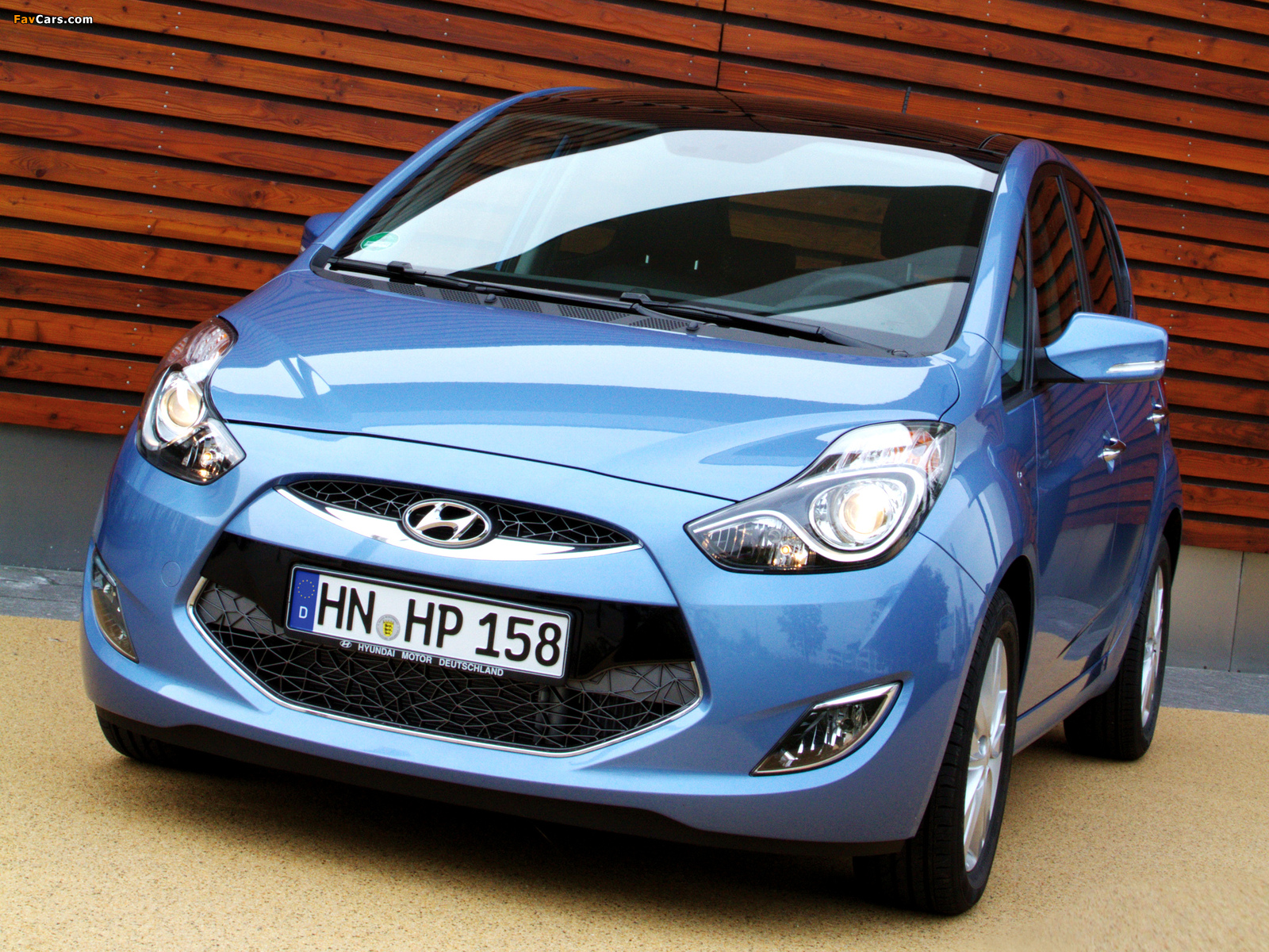 Hyundai ix20 2010 wallpapers (1600 x 1200)