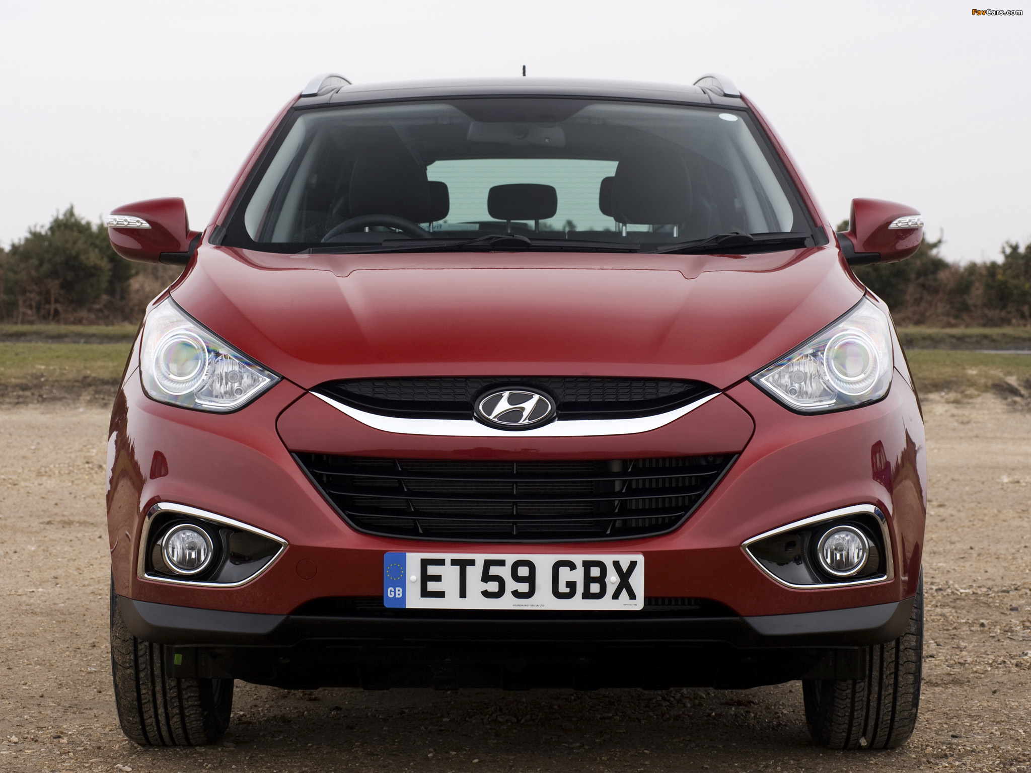 Hyundai ix35 UK-spec 2010 images (2048 x 1536)
