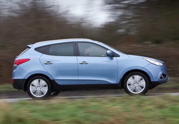 Hyundai ix35 UK-spec 2010 photos