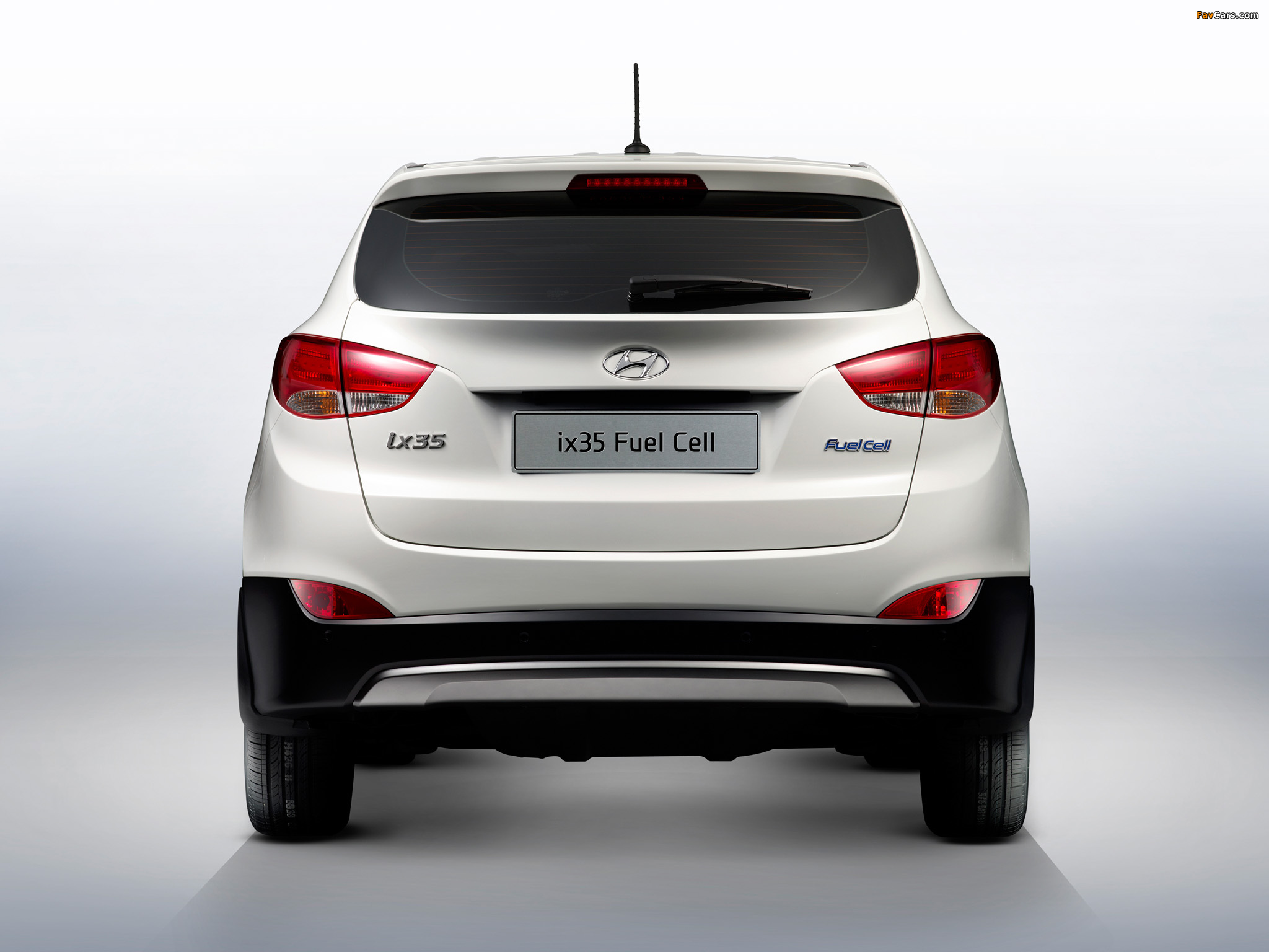 Hyundai ix35 Fuel Cell 2012 photos (2048 x 1536)