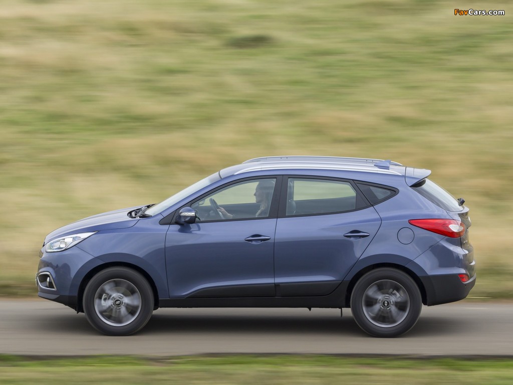 Hyundai ix35 UK-spec 2013 photos (1024 x 768)