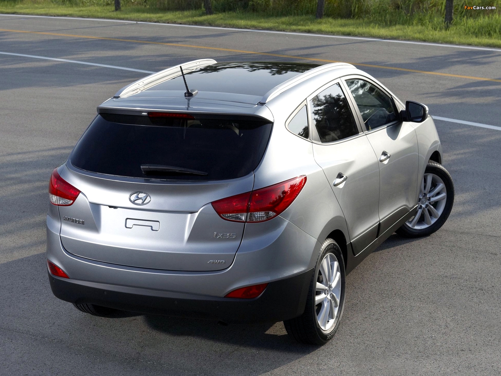 Images of Hyundai ix35 2010 (1600 x 1200)