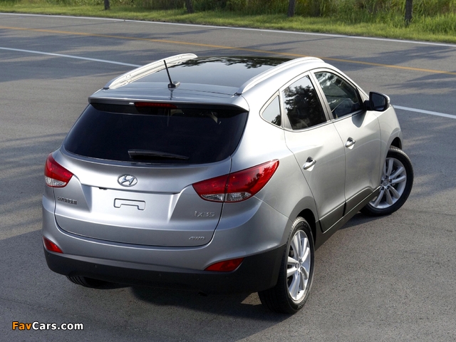 Images of Hyundai ix35 2010 (640 x 480)