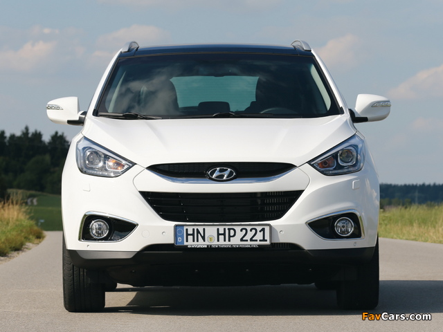 Pictures of Hyundai ix35 2013 (640 x 480)