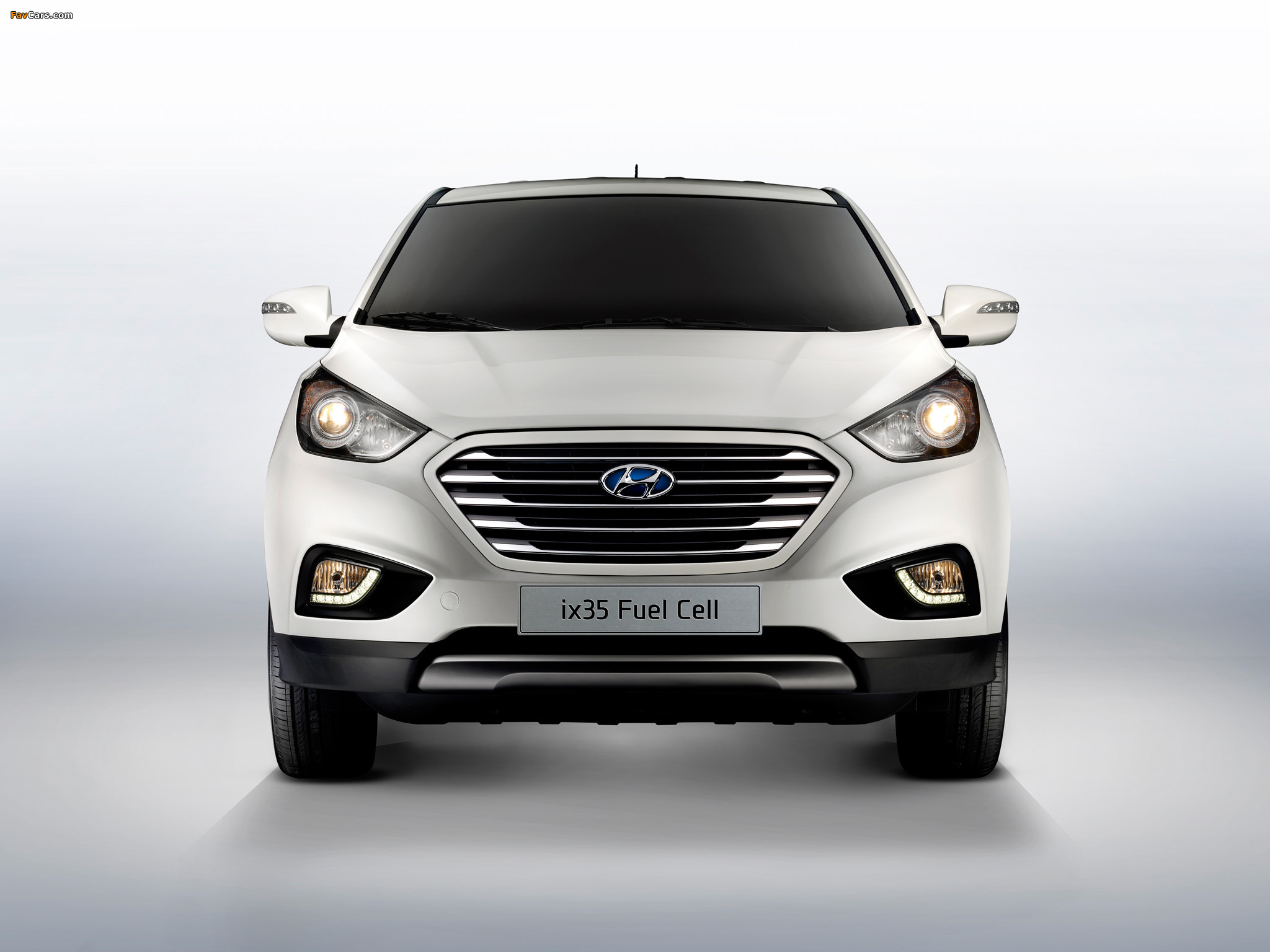 Hyundai ix35 Fuel Cell 2012 wallpapers (2048 x 1536)