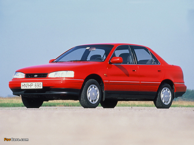 Photos of Hyundai Lantra (J1) 1990–93 (800 x 600)