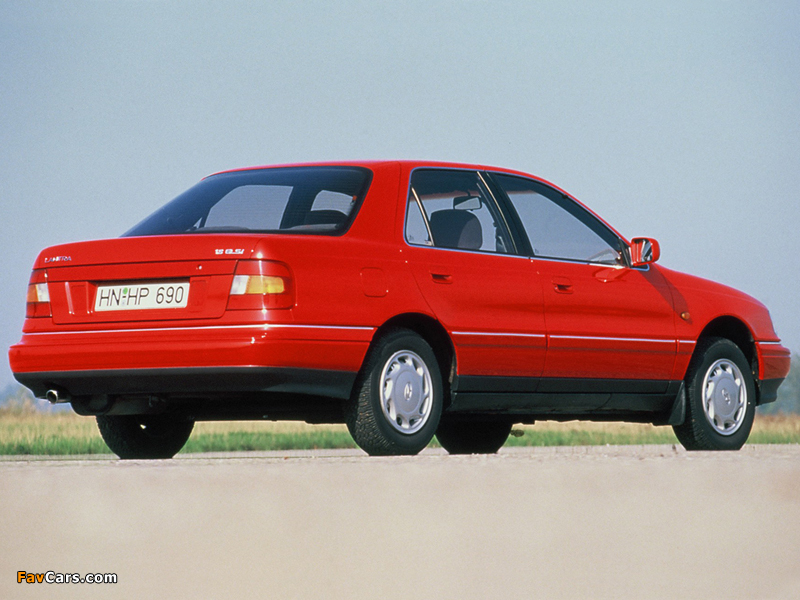 Pictures of Hyundai Lantra (J1) 1990–93 (800 x 600)