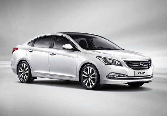 Pictures of Hyundai Mistra 2013