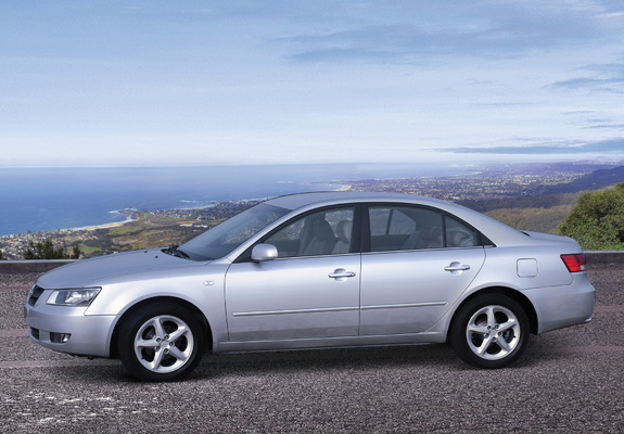 Pictures of Hyundai NF 2005–08