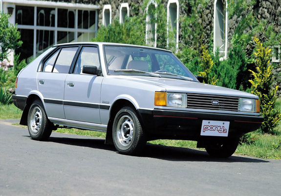 Pictures of Hyundai Pony Hatchback 1982–90