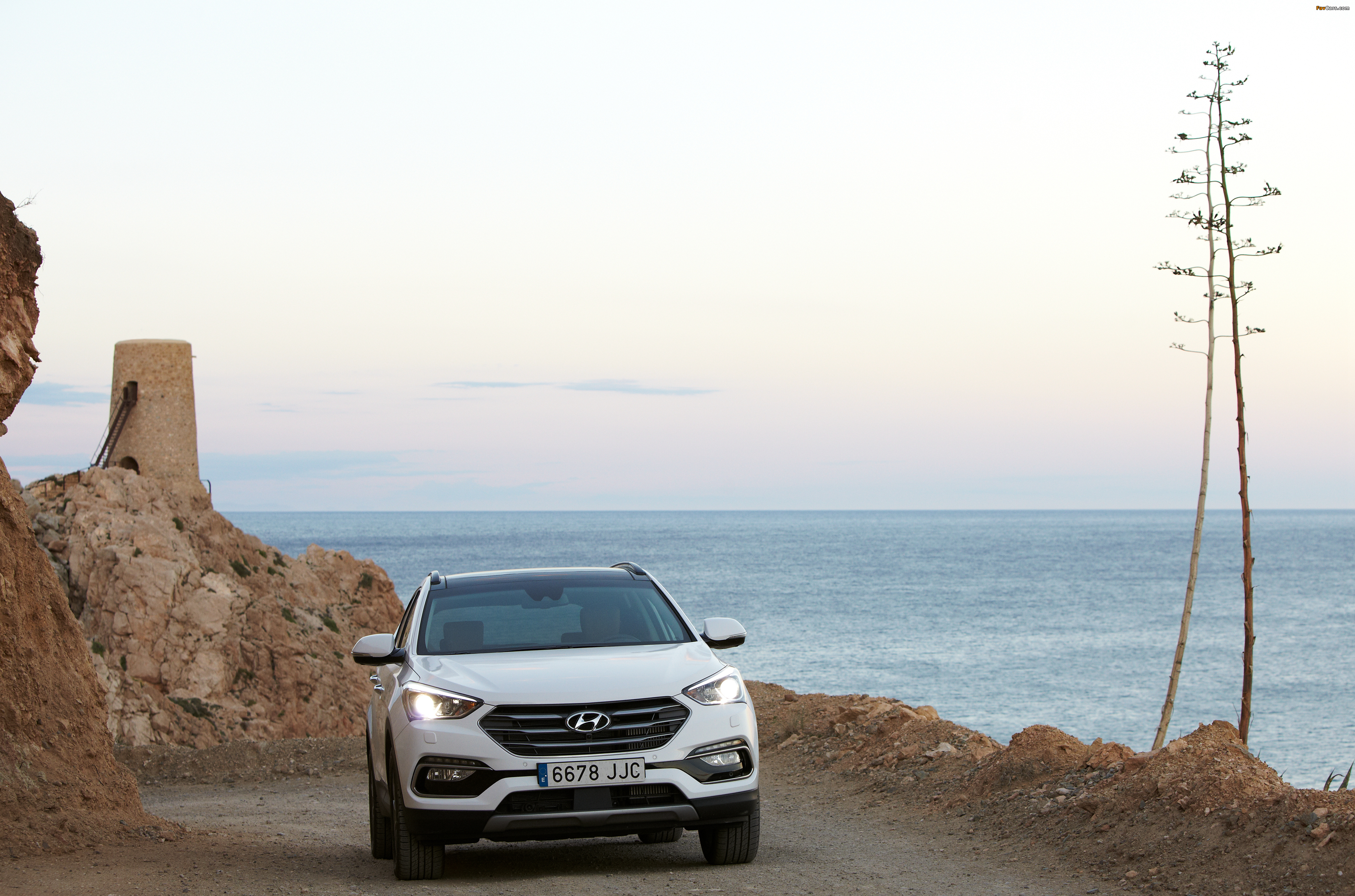 Images of Hyundai Santa Fe (DM) 2015 (4096 x 2709)