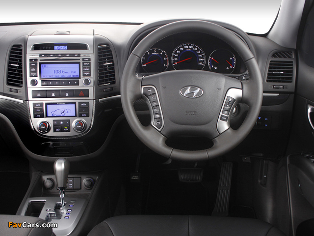 Photos of Hyundai Santa Fe ZA-spec (CM) 2010–12 (640 x 480)