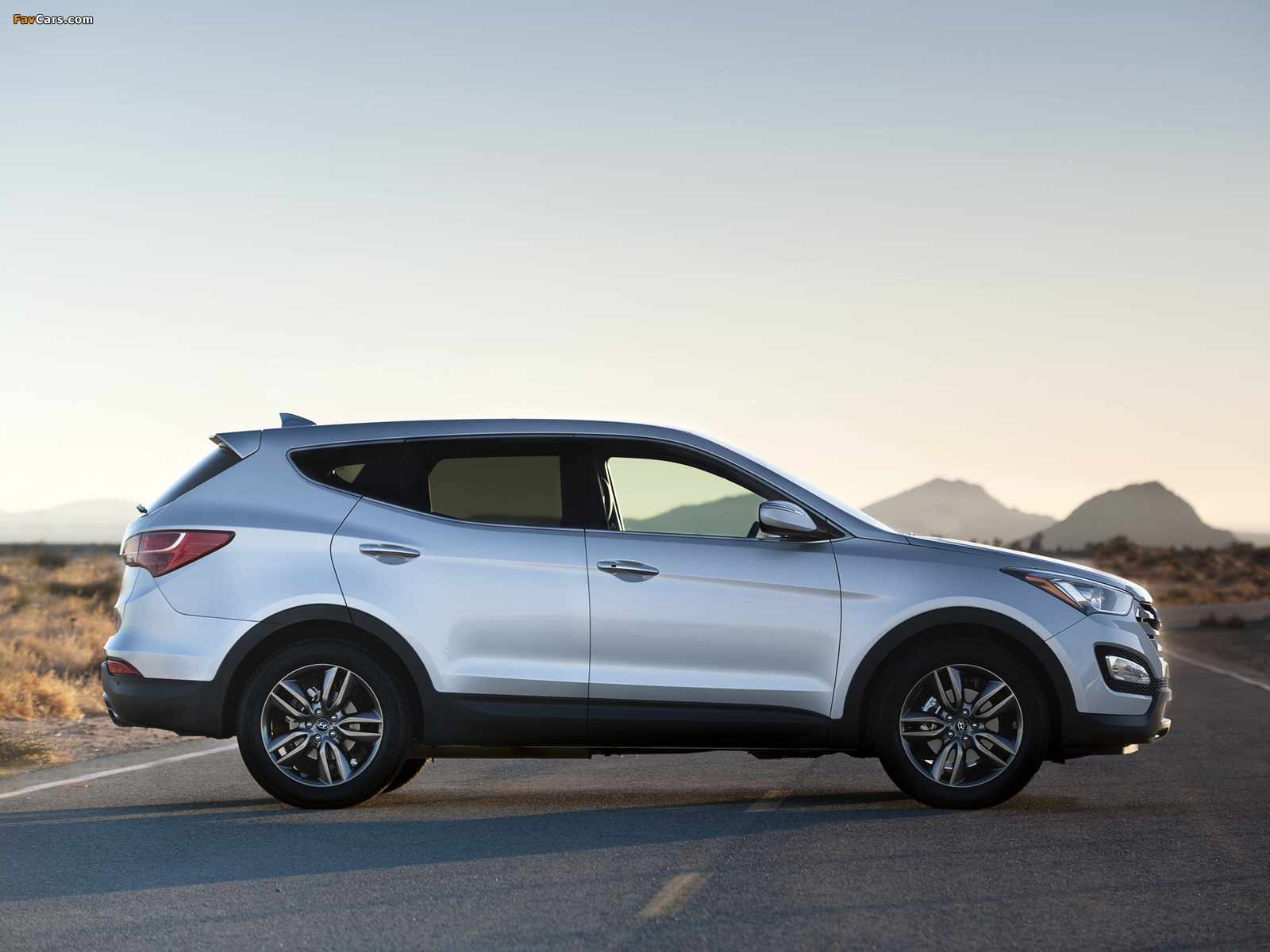 Pictures of Hyundai Santa Fe Sport (DM) 2012 (1600 x 1200)