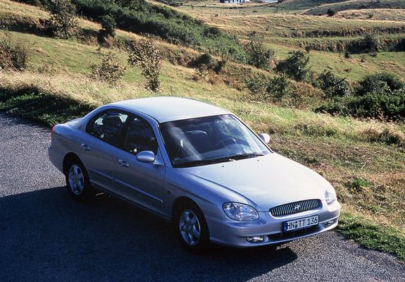 Hyundai Sonata (EF) 1998–2001 images