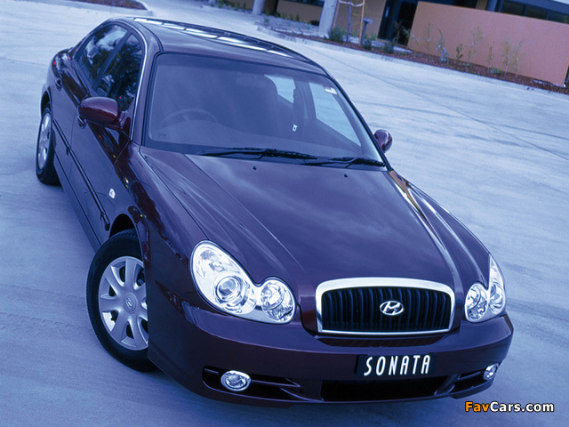 Hyundai Sonata AU-spec (EF) 2002–05 photos (640 x 480)