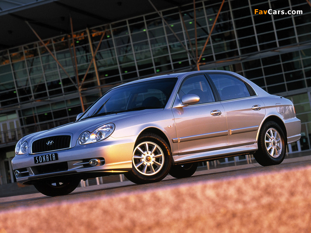 Hyundai Sonata AU-spec (EF) 2002–05 photos (640 x 480)