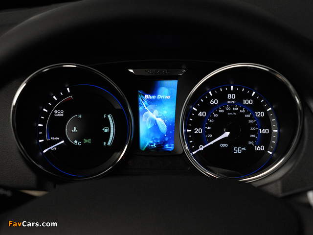 Hyundai Sonata Blue Drive US-spec (YF) 2010 images (640 x 480)