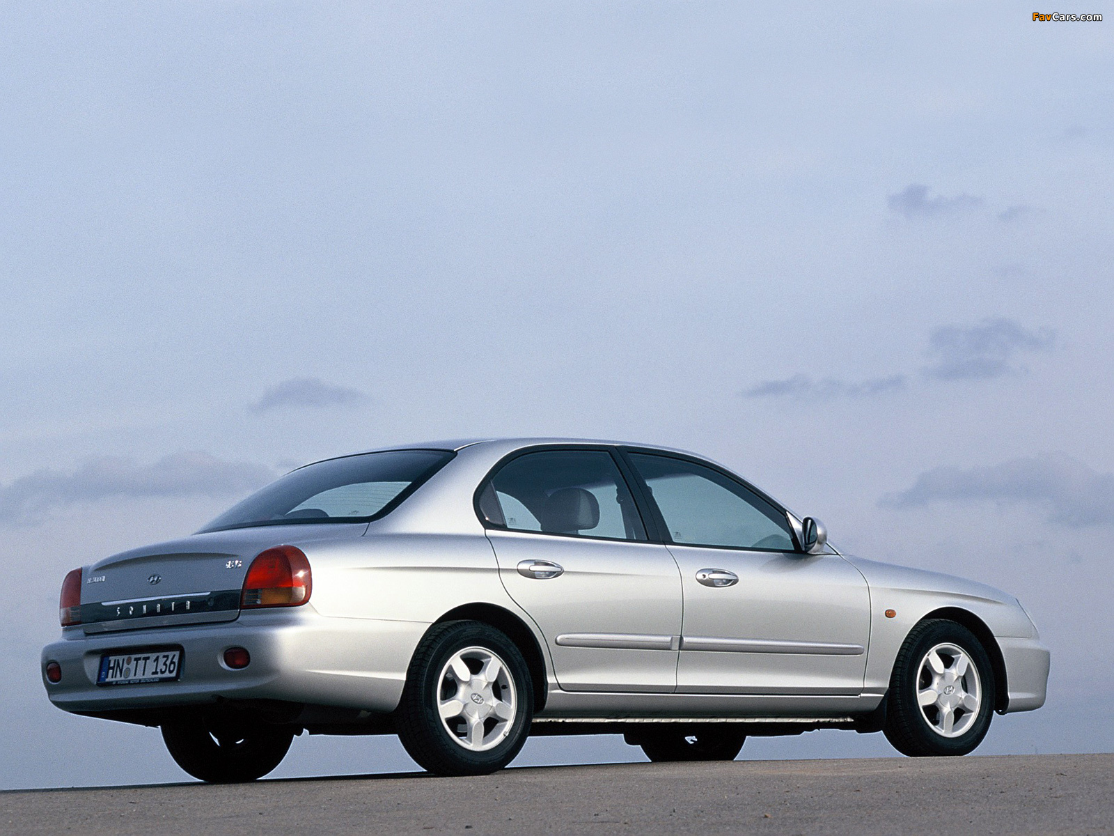 Images of Hyundai Sonata (EF) 1998–2001 (1600 x 1200)