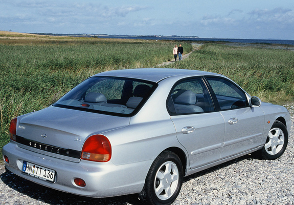 Images of Hyundai Sonata (EF) 1998–2001