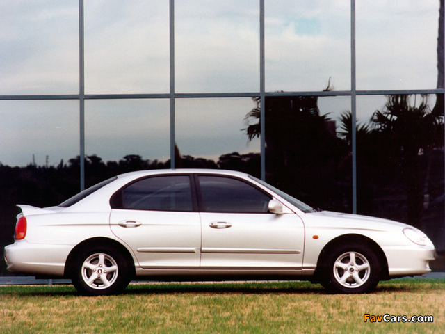 Photos of Hyundai Sonata AU-spec (EF) 1998–2001 (640 x 480)