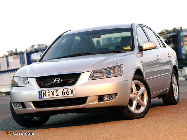 Photos of Hyundai Sonata AU-spec (NF) 2005–07 (640 x 480)