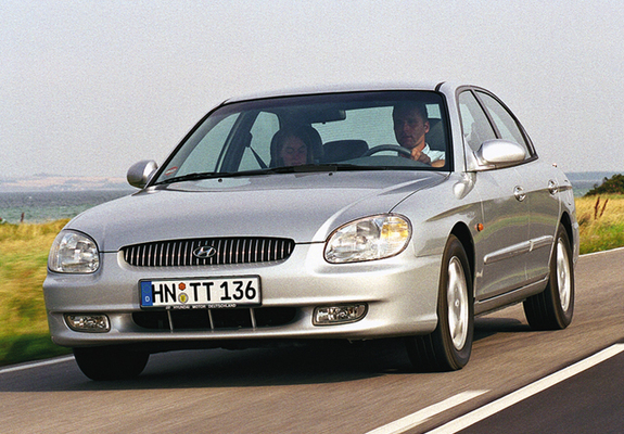 Pictures of Hyundai Sonata (EF) 1998–2001