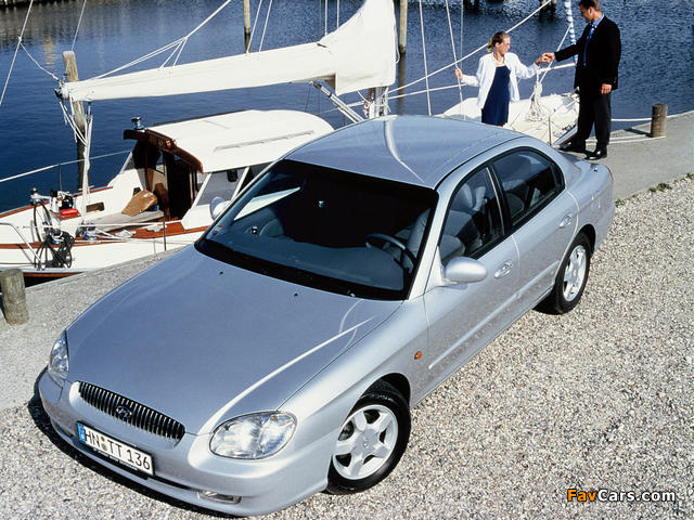Pictures of Hyundai Sonata (EF) 1998–2001 (640 x 480)