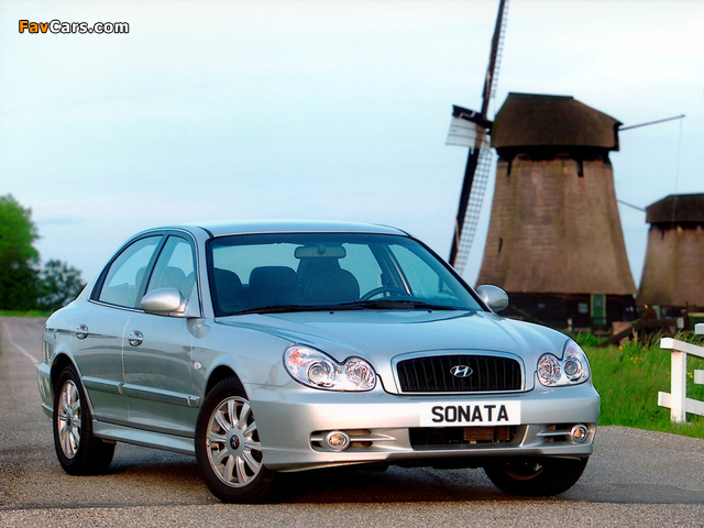 Pictures of Hyundai Sonata (EF) 2001–04 (640 x 480)