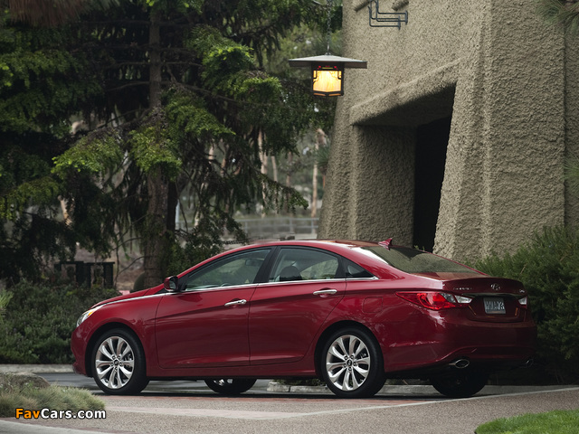 Pictures of Hyundai Sonata US-spec (YF) 2010 (640 x 480)